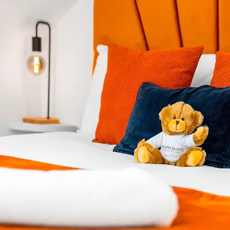 Luxury Centre 5 Bed House With En-suite, Bbq, On-site Parking By Azura Nights Birmingham